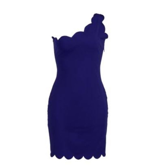 Dresses & Skirts - Women’s One Shoulder Dress Solid Color Wavy Hem Tight-fitting Short Dress Size M